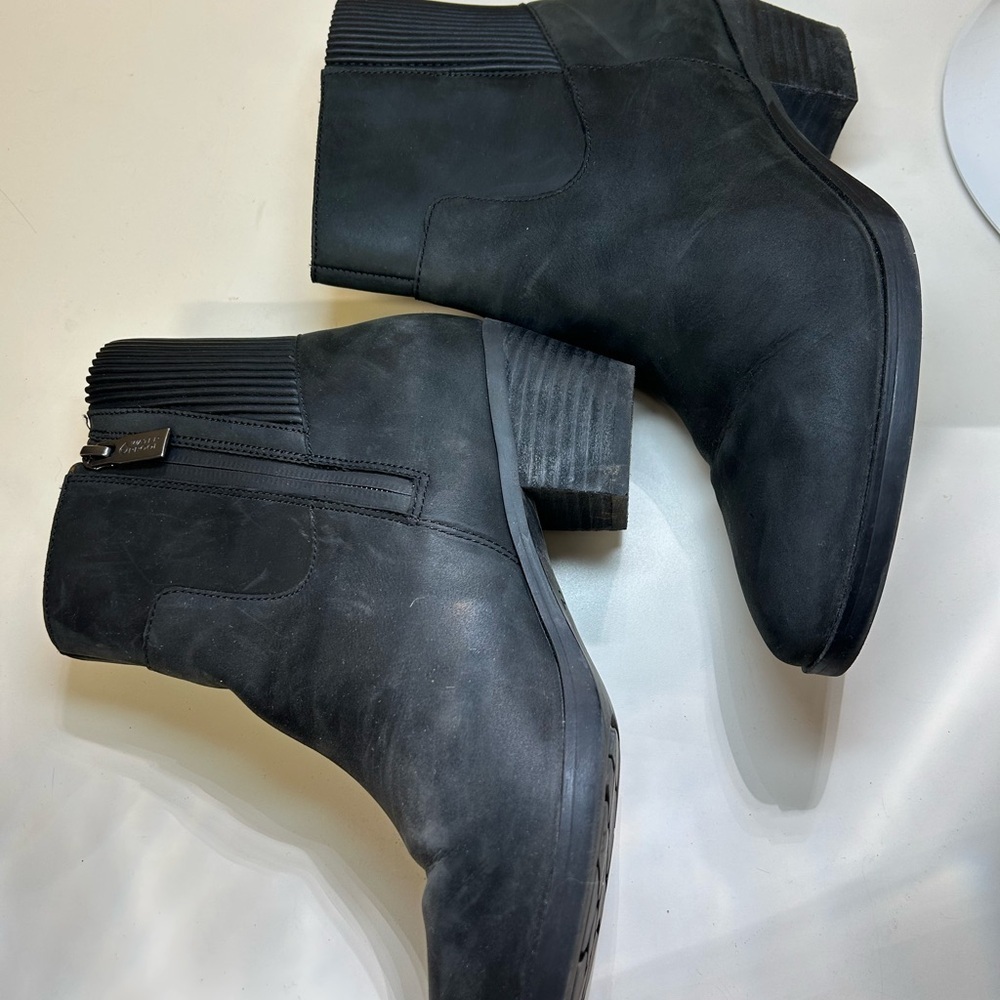 Vionic Shantelle Waterproof Nubuck Ankle Boots - Picture 5 of 8